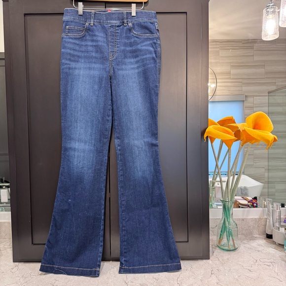EUC Spanx flare blue jeans size Large - Picture 6 of 7